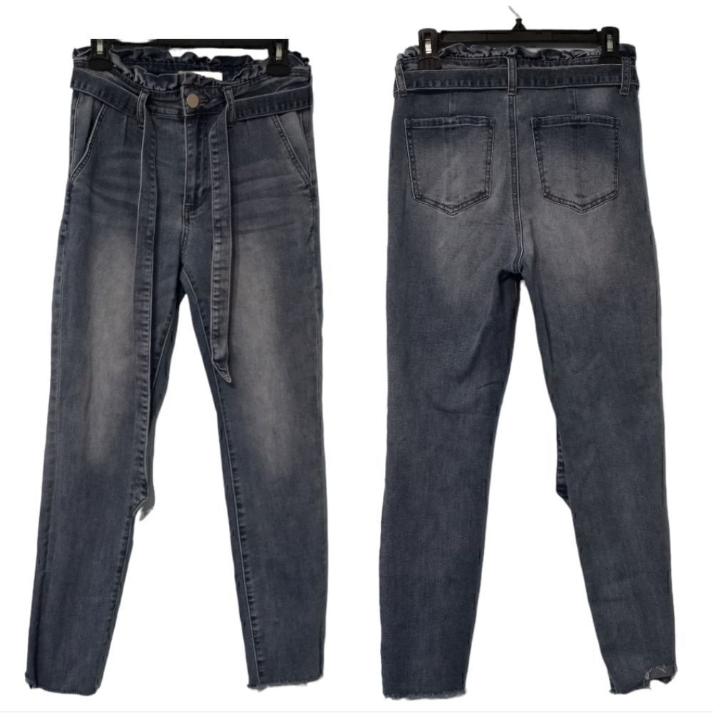 AshleyMason Paper Bag Jeans Raw Hem Size 7 Medium Wash Blue